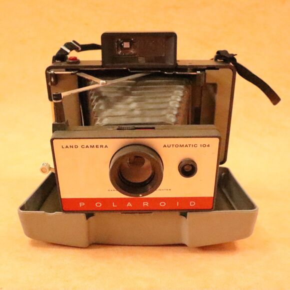 Vintage 1960's Polaroid Land Camera Automatic 103 - Picture 9 of 15
